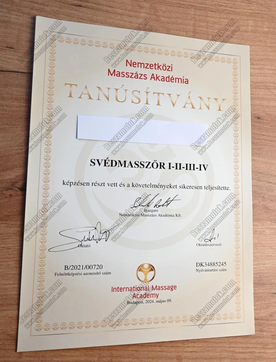 Szomszéd lány - +36 70 288 1639 - szexi masszazs foto