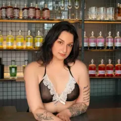 Laura, Masszázs III. kerület, 22 év nő III. kerület Budapest Magyarország, +36301203761