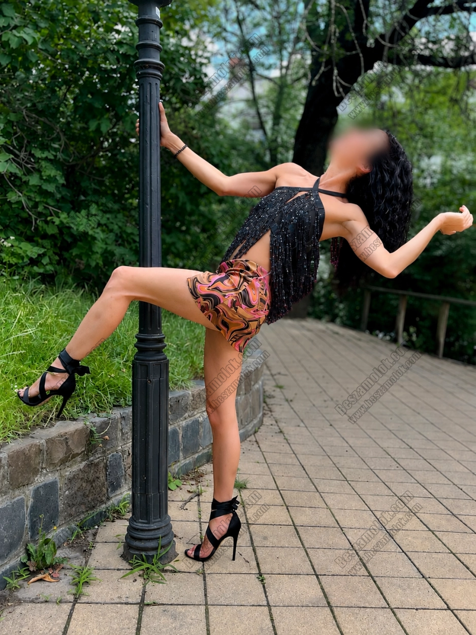 LÉNA - +36 70 548 8817 - szexi masszazs foto