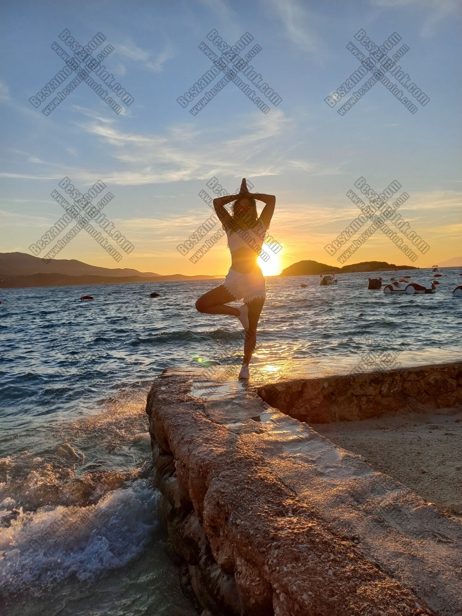 Maszatka szexi masszazs profil kepes profil - szeximasszazs.hu Maszatka - +36 30 798 4874 - szexi masszazs foto
